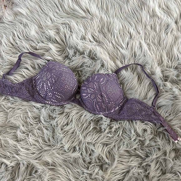 🌻🌻Victoria Secrets Lace Underwire Bra 34C - Picture 1 of 4